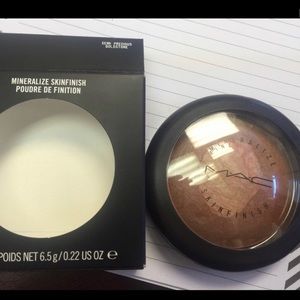 Mac semi precious goldstone skinfinish RARE